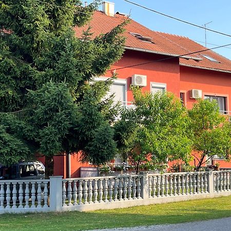 Apartment T&M Zagreb Airport Velika Gorica Exterior foto